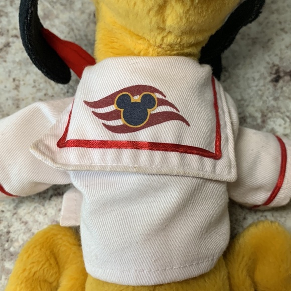 Disney Cruise Line Captain Pluto Plush and pin trading - Picture 10 of 17